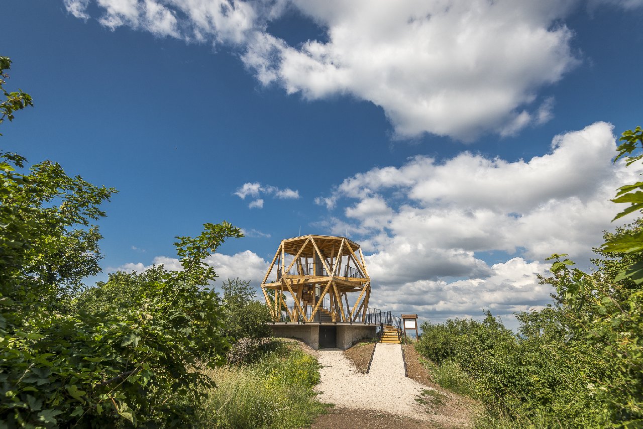 Top 3 Hidden Lookouts of Budapest