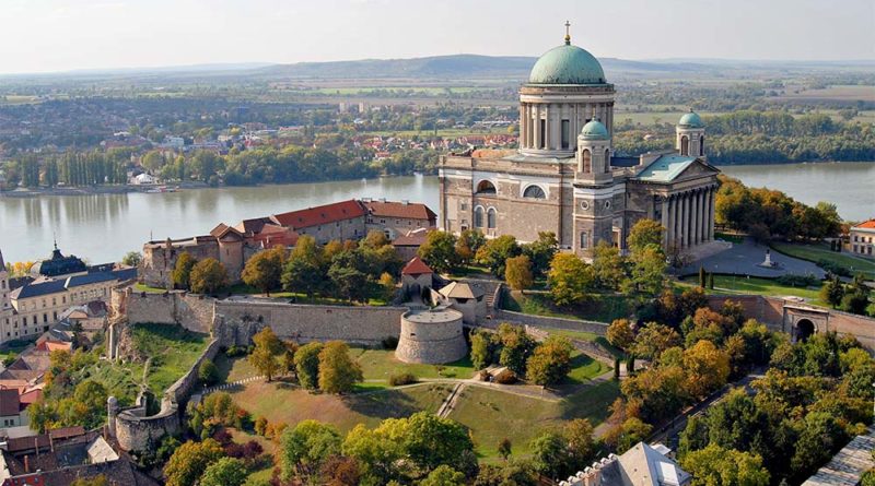 FULL DAY Top 3 Wonders of Danube River Private Tour (Szentendre, Visegrad, Esztergom)