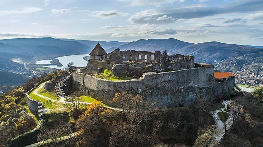 FULL DAY Top 3 Wonders of Danube River Private Tour (Szentendre, Visegrad, Esztergom)